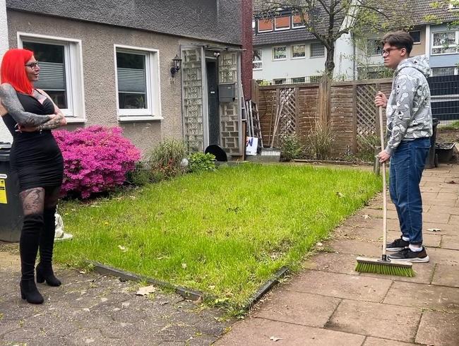 Nachbars-Bubi verführt!…Endlich ist Leon alt genug!